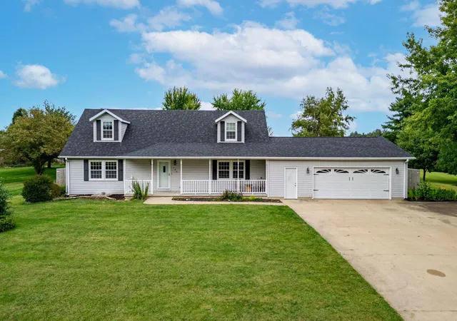 Photo 1 of Single family home for sale at 740 Timber Crk Rd, Dixon, IL 61021 | MLS# 12759859 | Listing updated on 2026-09-22