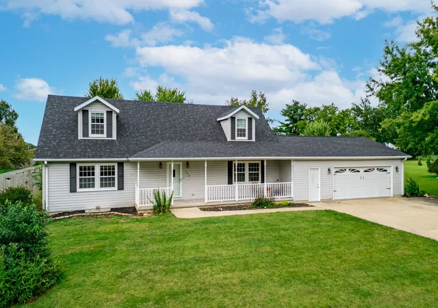 Photo 3 of Single family home for sale at 740 Timber Crk Rd, Dixon, IL 61021 | MLS# 12759859 | Listing updated on 2026-09-22