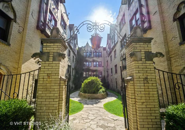 Photo 1 of Condo for sale at 5653 N Spaulding Ave #3E, Chicago, IL 60659 | MLS# 12759880 | Listing updated on 2026-09-16