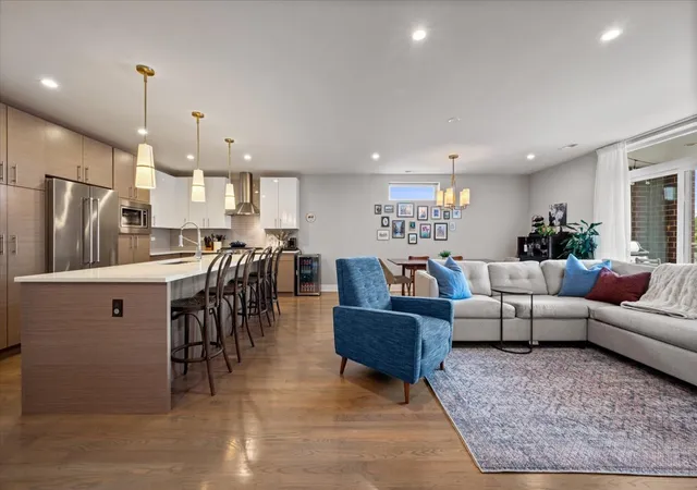 Photo 2 of Condo for sale at 2707 W Belmont Ave #3W, Chicago, IL 60618 | MLS# 12759893 | Listing updated on 2026-09-16