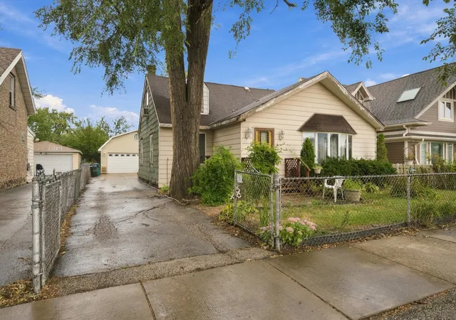 Photo 3 of Single family home for sale at 7042 W 74th Street, Chicago, IL 60638 | MLS# 12759912 | Listing updated on 2026-09-25