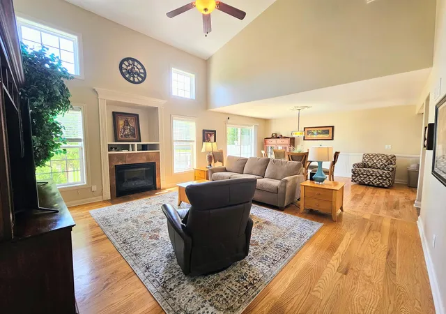 Photo 4 of Townhouse for sale at 3402 N Bell School Rd, Rockford, IL 61114 | MLS# 12759915 | Listing updated on 2026-09-21