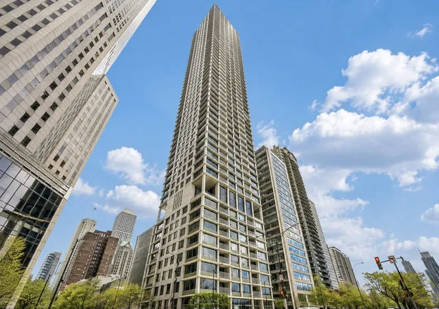 Photo 2 of Condo for sale at 1000 N Lake Shore Plz #24C, Chicago, IL 60611 | MLS# 12759961 | Listing updated on 2026-10-09