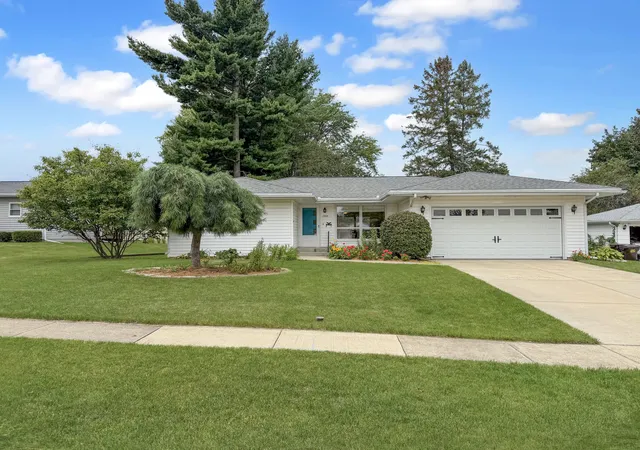 Photo 1 of Single family home for sale at 1353 Empire Ct, Freeport, IL 61032 | MLS# 12759969 | Listing updated on 2026-09-23