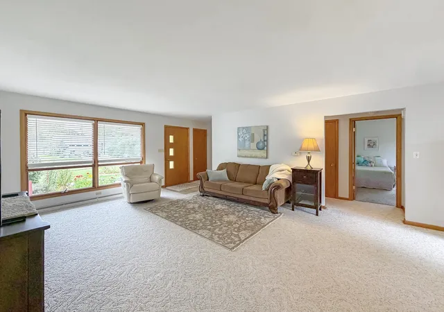 Photo 3 of Single family home for sale at 1353 Empire Ct, Freeport, IL 61032 | MLS# 12759969 | Listing updated on 2026-09-23