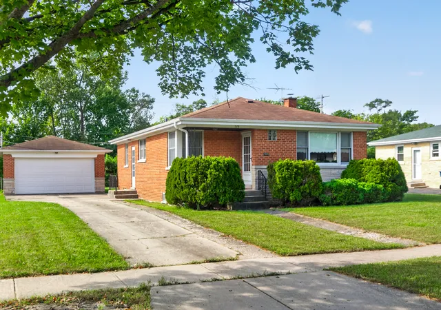Photo 1 of Single family home for sale at 514 W Center St, Itasca, IL 60143 | MLS# 12759971 | Listing updated on 2026-09-21