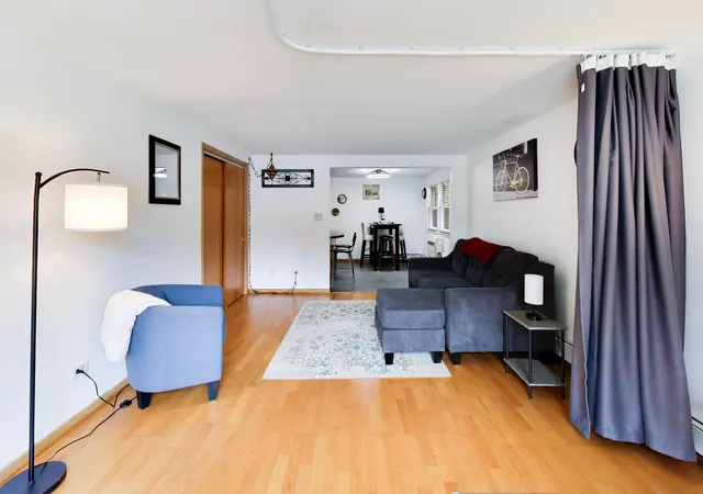 Photo 3 of Townhouse for sale at 6845 N Northwest Hwy #1E, Chicago, IL 60631 | MLS# 12759981 | Listing updated on 2026-09-16