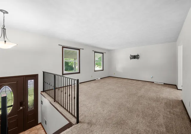 Photo 2 of Sale Pending at 456 Oakwood Pl, Geneseo, IL 61254 | MLS# 12759987 | Listing updated on 2026-09-28