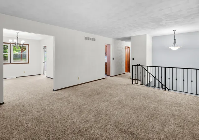 Photo 3 of Sale Pending at 456 Oakwood Pl, Geneseo, IL 61254 | MLS# 12759987 | Listing updated on 2026-09-28