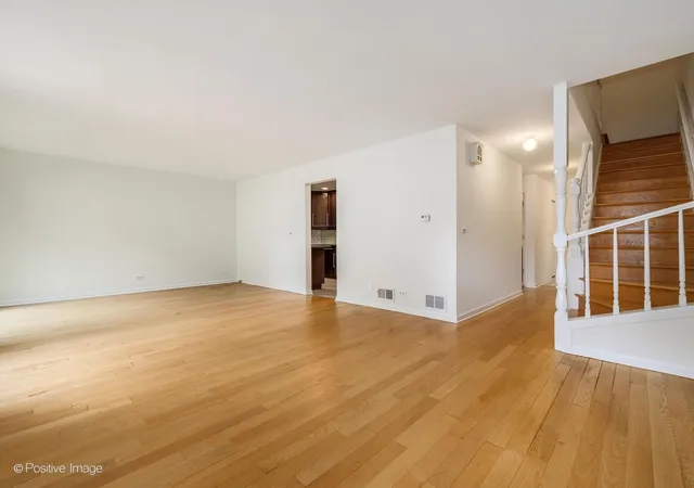 Photo 3 of Townhouse for sale at 1454 Glencoe Ave, Highland Park, IL 60035 | MLS# 12759989 | Listing updated on 2026-09-22