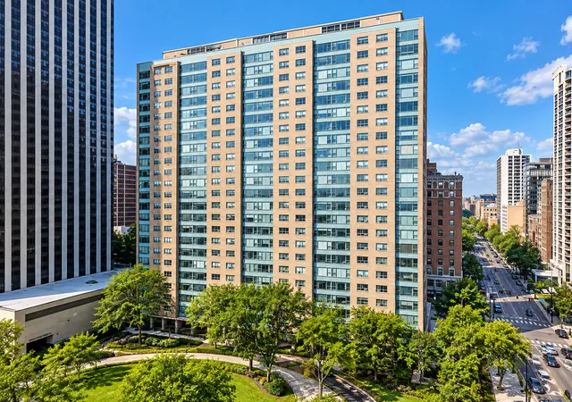 Condo for sale at 3180 N Lake Shore Dr #17F, Chicago, IL 60657 | MLS# 12759992