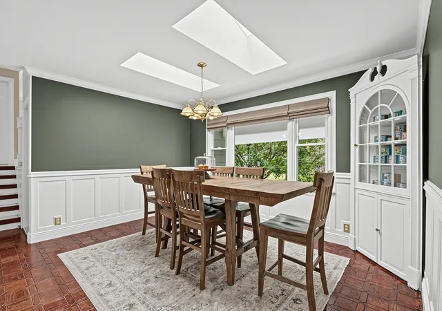 Photo 2 of Single family home for sale at 28 Ashlawn Ave, Oswego, IL 60543 | MLS# 12760012 | Listing updated on 2026-10-01