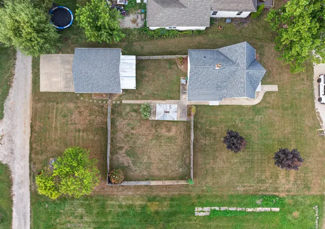 Photo 2 of Single family home for sale at 1008 Painter St, Streator, IL 61364 | MLS# 12760018 | Listing updated on 2026-09-23