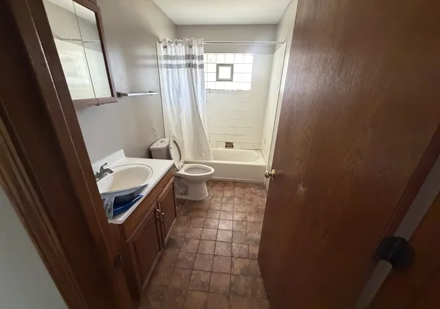 Photo 4 of Single family home for sale at 1445 Burnham Ave, Calumet City, IL 60409 | MLS# 12760022 | Listing updated on 2026-09-21