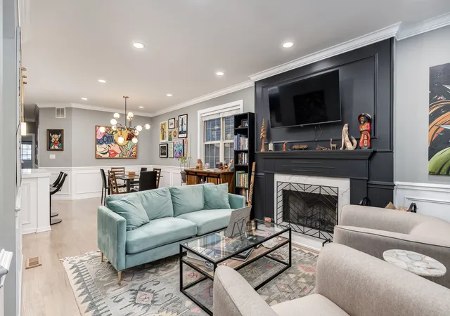 Photo 2 of Condo for sale at 2710 W Haddon Ave #1, Chicago, IL 60622 | MLS# 12760023 | Listing updated on 2026-09-16