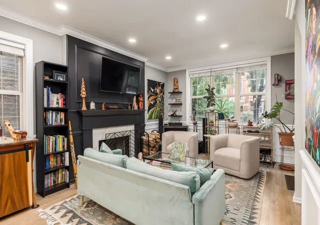 Photo 3 of Condo for sale at 2710 W Haddon Ave #1, Chicago, IL 60622 | MLS# 12760023 | Listing updated on 2026-09-16