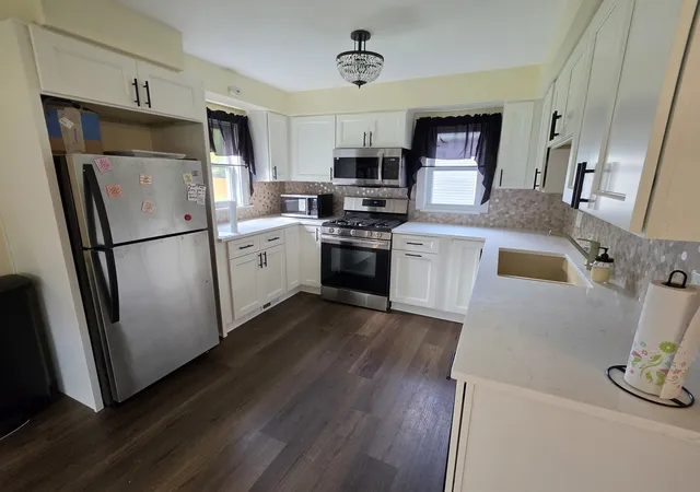 Photo 4 of Single family home for sale at 3106 Ezekiel Ave, Zion, IL 60099 | MLS# 12760037 | Listing updated on 2026-09-21