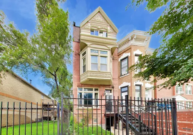 Photo 2 of Single family home for sale at 2252 W Warren Blvd, Chicago, IL 60612 | MLS# 12760069 | Listing updated on 2026-09-21