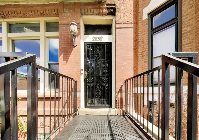 Photo 3 of Single family home for sale at 2252 W Warren Blvd, Chicago, IL 60612 | MLS# 12760069 | Listing updated on 2026-09-16