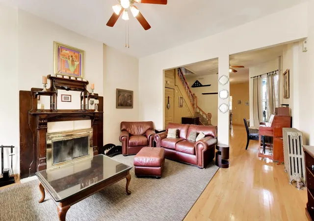 Photo 4 of Single family home for sale at 2252 W Warren Blvd, Chicago, IL 60612 | MLS# 12760069 | Listing updated on 2026-09-16