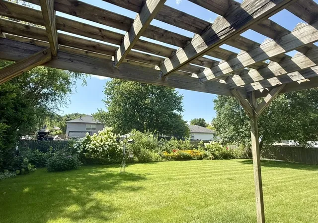 Photo 1 of Single family home for sale at 889 Redwood Dr, Elwood, IL 60421 | MLS# 12760104 | Listing updated on 2026-10-28