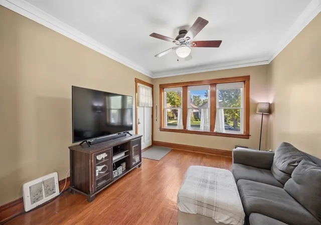 Photo 3 of Single family home for sale at 3330 Oak Ave, Brookfield, IL 60513 | MLS# 12760123 | Listing updated on 2026-10-29