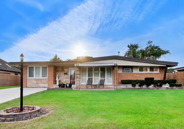 Photo 1 of Single family home for sale at 5180 N Monterey Ave, Norridge, IL 60706 | MLS# 12760124 | Listing updated on 2026-09-22
