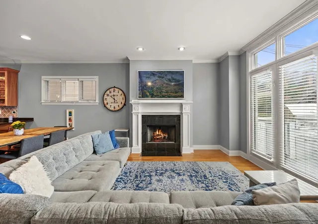 Photo 3 of Sale Pending at 708 W Schubert Ave #B, Chicago, IL 60614 | MLS# 12760131 | Listing updated on 2026-09-28