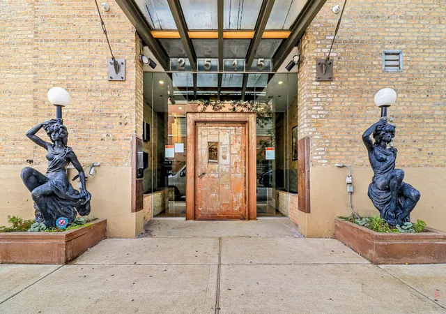 Photo 1 of Condo for sale at 2545 S Dearborn St #533, Chicago, IL 60616 | MLS# 12760133 | Listing updated on 2026-09-23