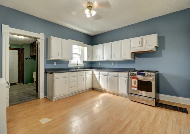 Photo 4 of Single family home for sale at 512 E 3rd Street, Rock Falls, IL 61071 | MLS# 12760134 | Listing updated on 2026-09-19