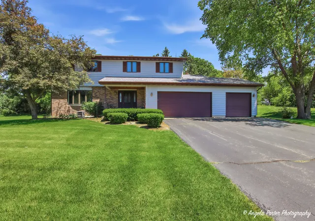 Photo 1 of Single family home for sale at 2720 N Patricia Ln, Mc Henry, IL 60051 | MLS# 12760140 | Listing updated on 2026-10-04