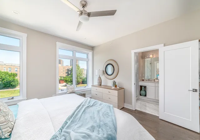 Photo 2 of Single family home for sale at 349 E 43rd Street, Chicago, IL 60653 | MLS# 12760162 | Listing updated on 2026-09-21