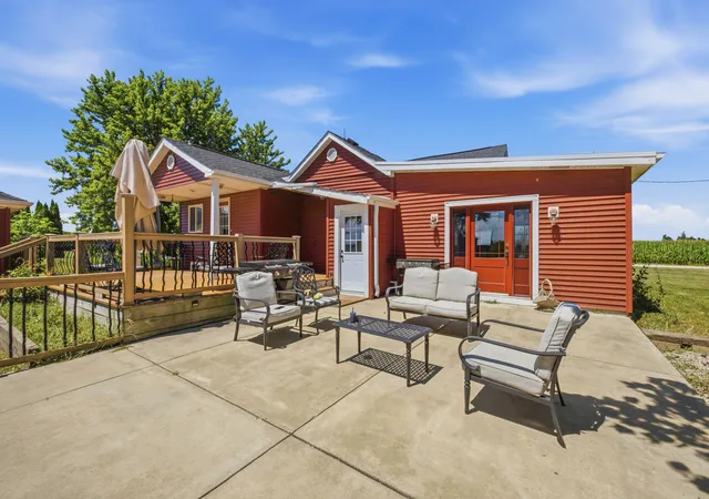 Photo 1 of Single family home for sale at 15825 E Lindenwood Rd, Lindenwood, IL 61049 | MLS# 12760164 | Listing updated on 2026-09-21
