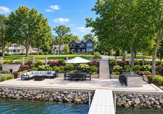 Photo 2 of Single family home for sale at 504 N Old Rand Rd, Lake Zurich, IL 60047 | MLS# 12760165 | Listing updated on 2026-09-23