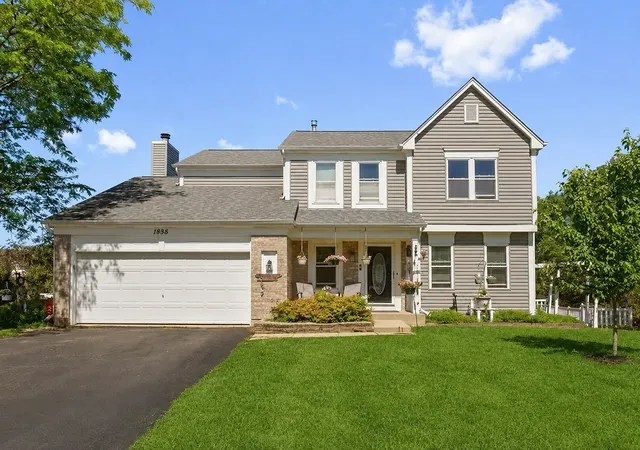 Photo 1 of Single family home for sale at 1898 Mcrae Ln, Mundelein, IL 60060 | MLS# 12760174 | Listing updated on 2026-09-21