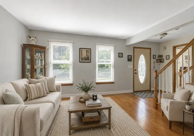 Photo 3 of Single family home for sale at 1898 Mcrae Ln, Mundelein, IL 60060 | MLS# 12760174 | Listing updated on 2026-09-21