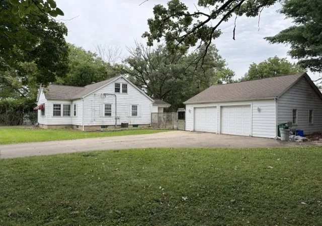 Photo 1 of Single family home for sale at 3904 Grove Ave, Mc Henry, IL 60050 | MLS# 12760187 | Listing updated on 2026-09-17