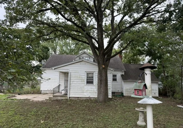 Photo 2 of Single family home for sale at 3904 Grove Ave, Mc Henry, IL 60050 | MLS# 12760187 | Listing updated on 2026-09-17