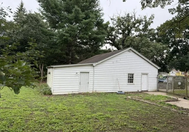 Photo 4 of Single family home for sale at 3904 Grove Ave, Mc Henry, IL 60050 | MLS# 12760187 | Listing updated on 2026-09-17