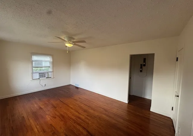 Photo 3 of Single family home for sale at 2652 Whitewood Ave, Davenport, IA 52802 | MLS# 12760191 | Listing updated on 2026-10-20