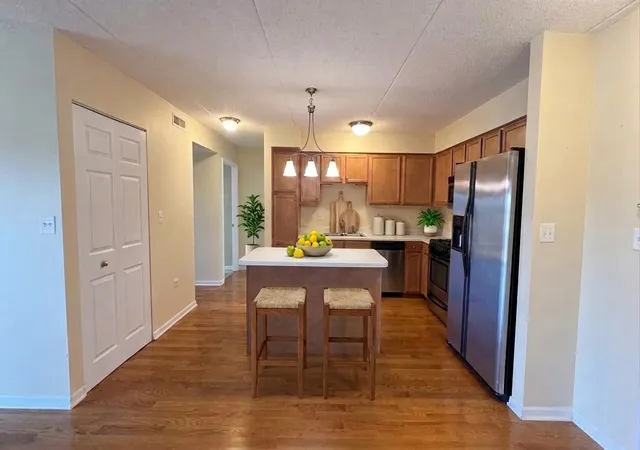Photo 3 of Condo for sale at 6759 W Forest Preserve Ave #306, Chicago, IL 60634 | MLS# 12760202 | Listing updated on 2026-10-10