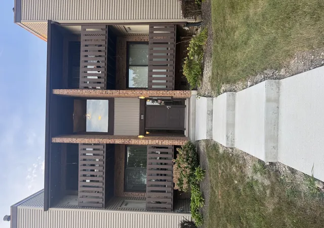 Condo for sale at 332 Sheridan Dr #1C, Willowbrook, IL 60527 | MLS# 12760203