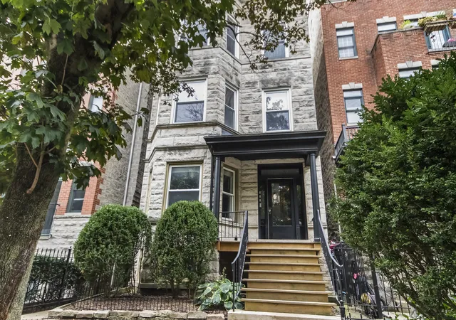 Condo for sale at 847 W Roscoe St #1, Chicago, IL 60657 | MLS# 12760221