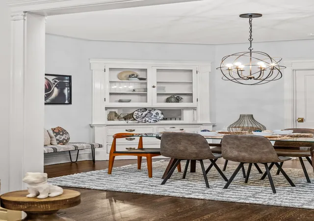 Photo 3 of Condo for sale at 847 W Roscoe St #1, Chicago, IL 60657 | MLS# 12760221 | Listing updated on 2026-09-16