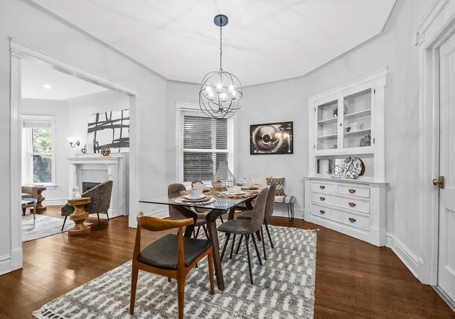 Photo 4 of Condo for sale at 847 W Roscoe St #1, Chicago, IL 60657 | MLS# 12760221 | Listing updated on 2026-09-16