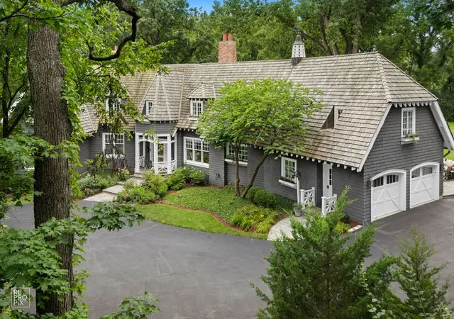 Photo 2 of Single family home for sale at 3404 Adams Rd, Oak Brook, IL 60523 | MLS# 12760252 | Listing updated on 2026-09-21