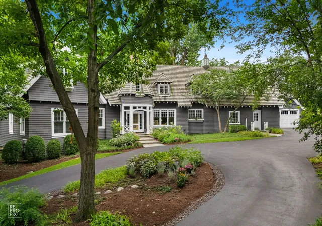 Photo 3 of Single family home for sale at 3404 Adams Rd, Oak Brook, IL 60523 | MLS# 12760252 | Listing updated on 2026-09-21