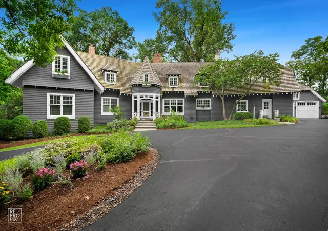 Photo 3 of Single family home for sale at 3404 Adams Rd, Oak Brook, IL 60523 | MLS# 12760252 | Listing updated on 2026-09-21