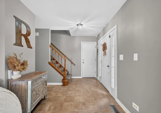 Photo 3 of Single family home for sale at 1455 Iris Ave, Carol Stream, IL 60188 | MLS# 12760255 | Listing updated on 2026-09-24