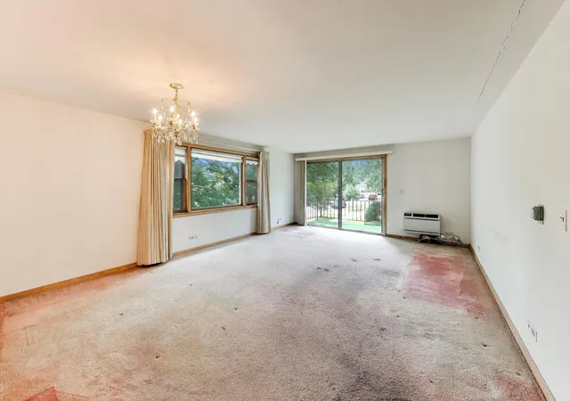 Photo 3 of Condo for sale at 5432 W Windsor Ave #2A, Chicago, IL 60630 | MLS# 12760258 | Listing updated on 2026-09-22